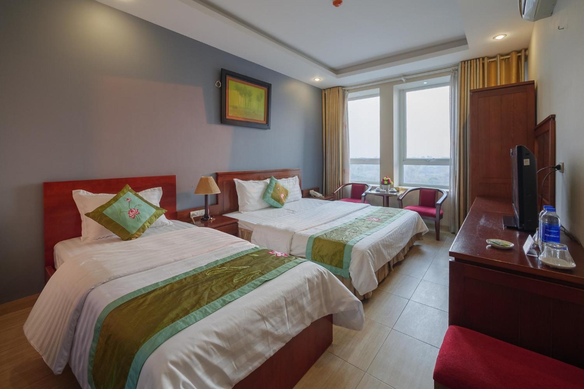 Ngan Ha Hotel Long Bien Hanoi Exterior foto