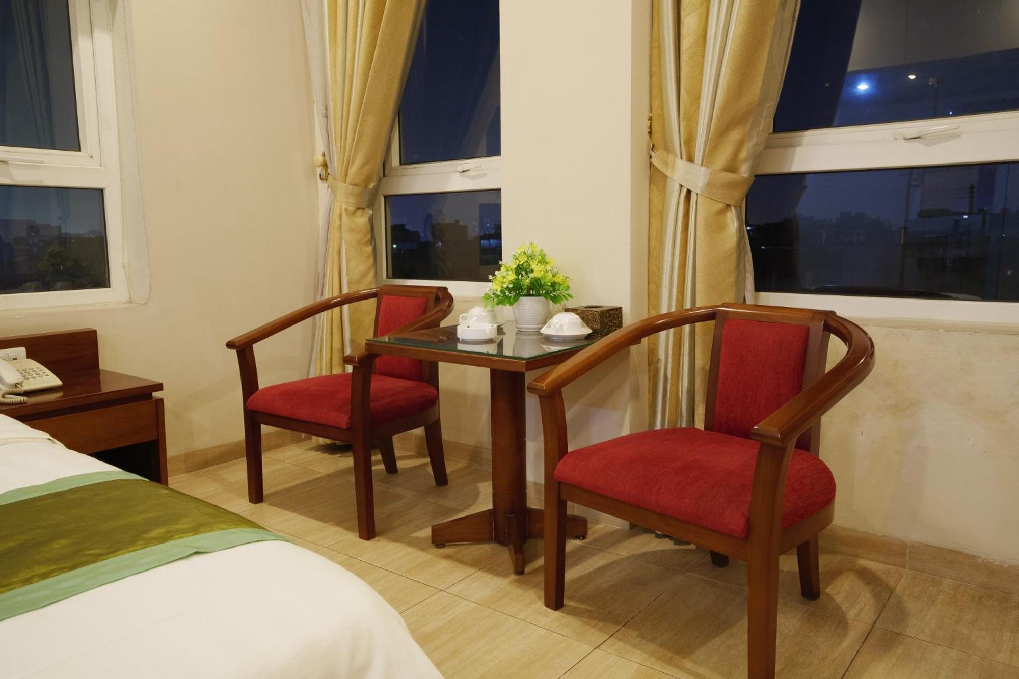 Ngan Ha Hotel Long Bien Hanoi Exterior foto